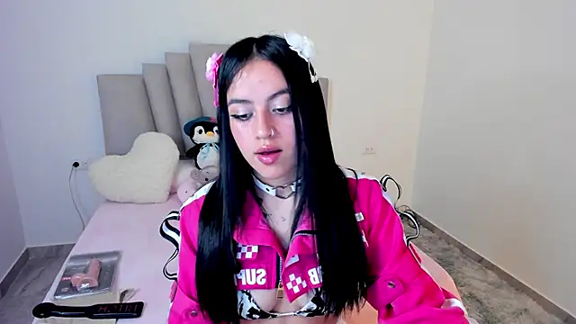 Alli cooper online show from 03-18-25, 07:42