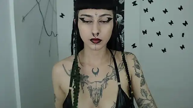 Snapshot of n0sferatus__ chatting on 03-14-25, 03:15 n0sferatus online show from 03-14-25, 03:15