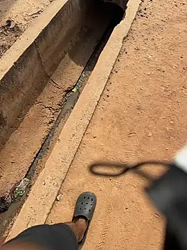 Black-mamba-madingo online show from 11-16-25, 03:06