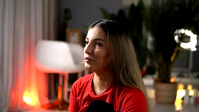 KellyMathews online show from 11-26-25, 03:07