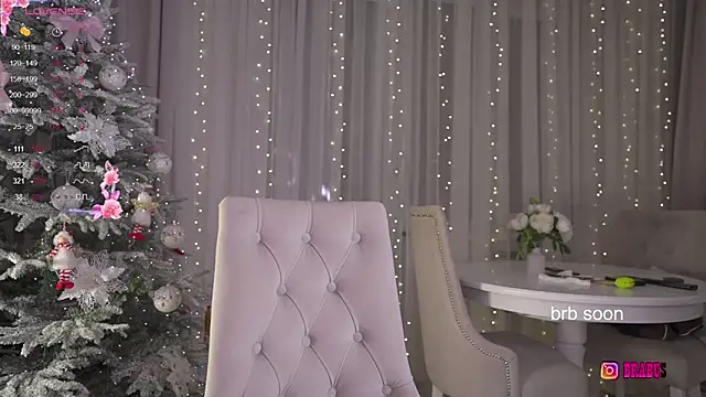 Snapshot of _Moon__Shine_ chatting on 01-16-26, 12:25 Moon Shine online show from 01-16-26, 12:25