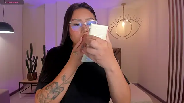 AmberLewis  online show from 02-01-25, 03:08