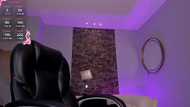 AmberLewis  online show from 02-18-25, 09:21