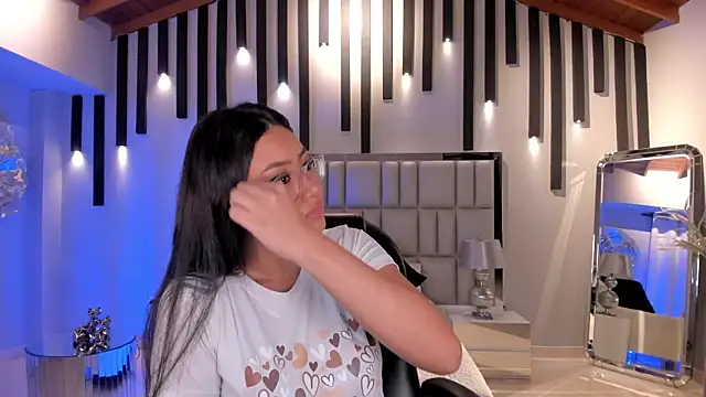 AmberLewis  online show from 11-05-25, 03:17