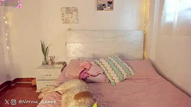 Norma-Jeaane online show from 01-08-25, 09:34