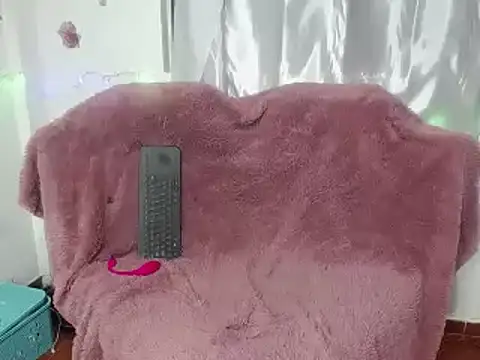 ameliefederline11 online show from 12-30-24, 02:42