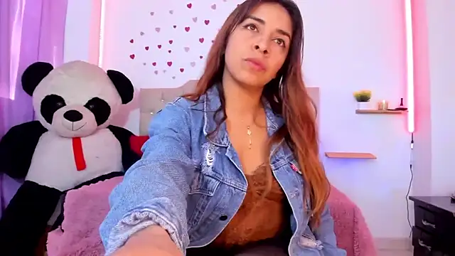 ameliefederline11 online show from 03-05-26, 01:40