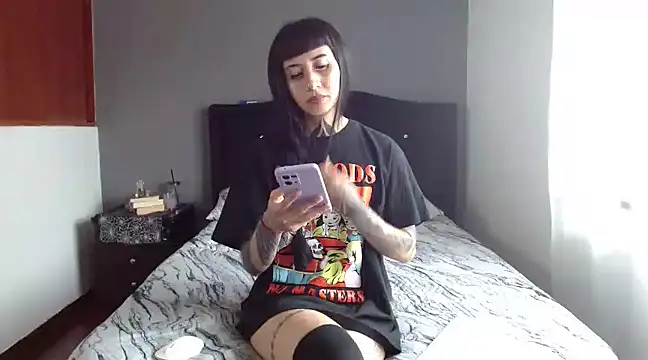 Emilia 1995 online show from 03-14-25, 03:47