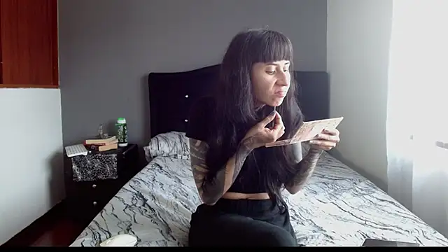 Emilia 1995 online show from 12-03-25, 07:12