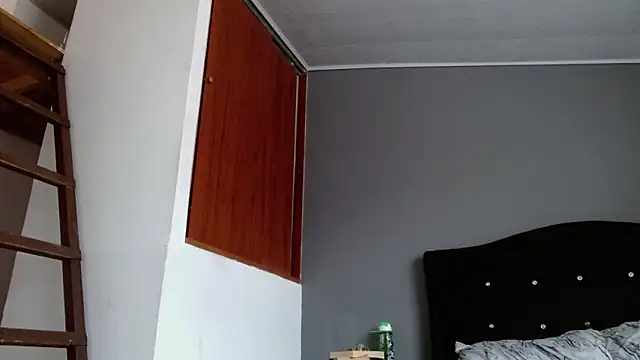 Emilia 1995 online show from 06-03-26, 02:33