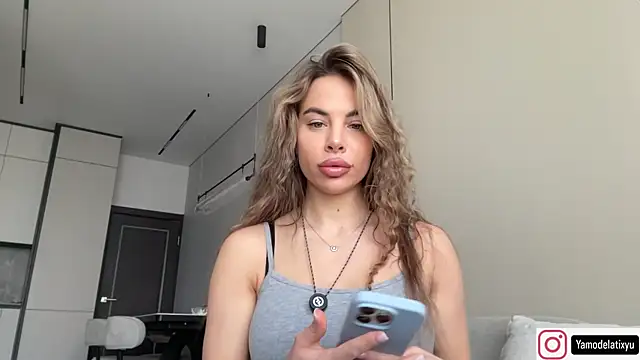 diffgirls2 online show from 11-06-25, 10:38