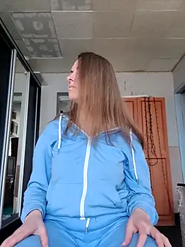 Evelina cute online show from 03-26-26, 10:32