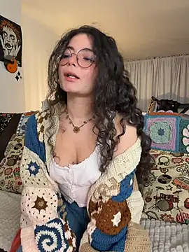 Snapshot of Antoniart_ chatting on 02-27-26, 04:23 Antoniart online show from 02-27-26, 04:23