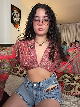 Snapshot of Antoniart_ chatting on 03-06-26, 03:14 Antoniart online show from 03-06-26, 03:14