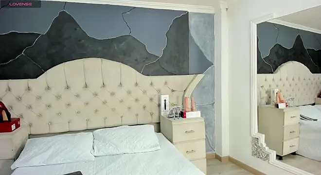 AmberGreyy  online show from 09-29-25, 05:18