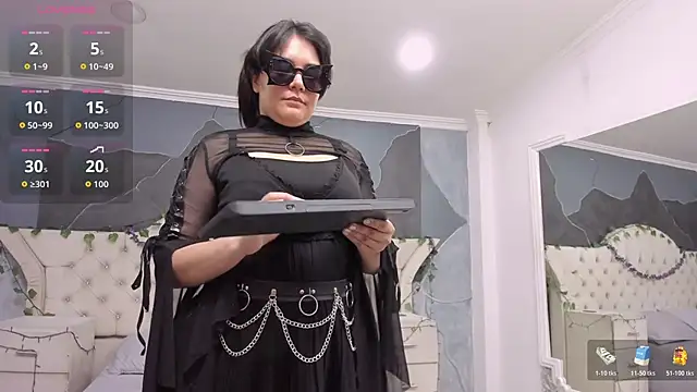 AmberGreyy  online show from 11-08-25, 01:33