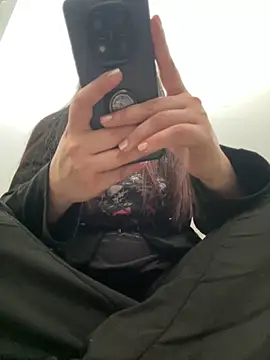 AmberGreyy  online show from 02-26-26, 04:39