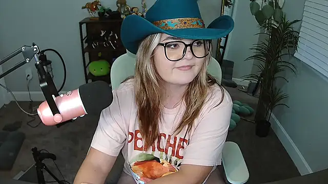rodeobrii online show from 05-18-26, 04:07