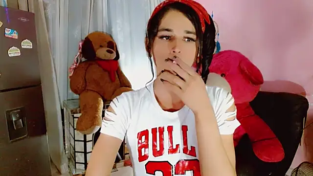 Snapshot of AngelicaDark chatting on 01-23-25, 04:30 AngelicaDark online show from 01-23-25, 04:30