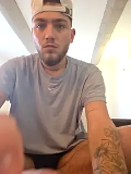 Snapshot of incr18 chatting on 02-04-26, 10:32 incr18 online show from 02-04-26, 10:32