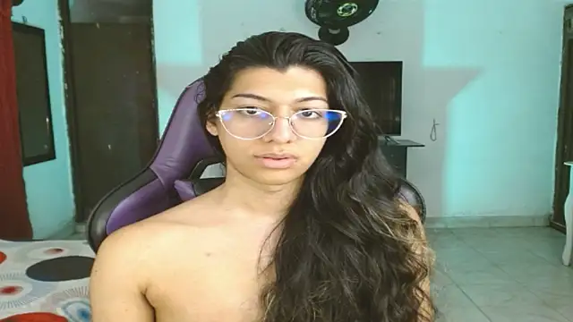 engielphoenis14 online show from 03-26-26, 11:43