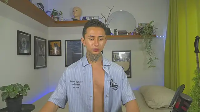 ArchiGoldd online show from 04-22-26, 08:43