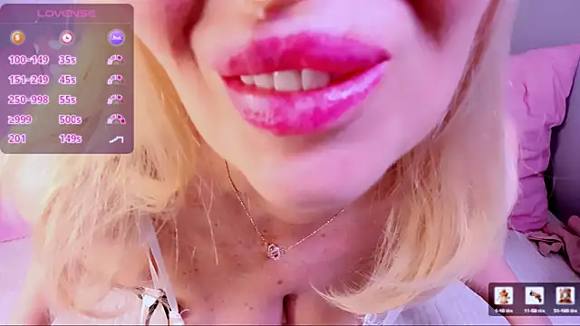 Scarlett Mai online show from 05-17-26, 12:45
