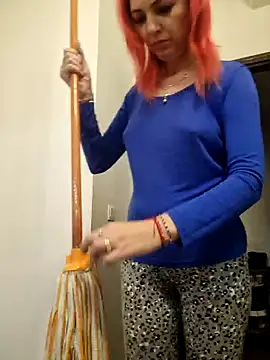 Snapshot of Evadesirex46 chatting on 12-18-24, 06:14 Evadesirex46 online show from 12-18-24, 06:14