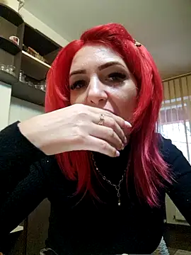 Snapshot of Evadesirex46 chatting on 12-20-24, 01:00 Evadesirex46 online show from 12-20-24, 01:00