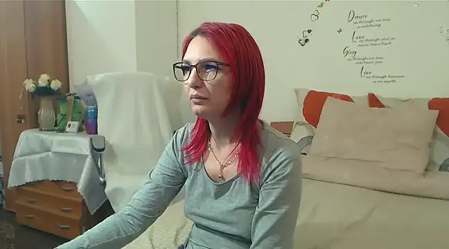 Snapshot of Evadesirex46 chatting on 02-17-25, 05:10 Evadesirex46 online show from 02-17-25, 05:10