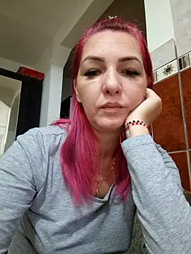 Snapshot of Evadesirex46 chatting on 11-15-25, 06:44 Evadesirex46 online show from 11-15-25, 06:44