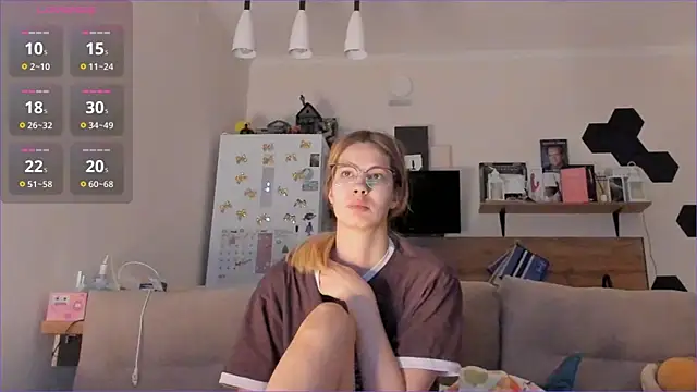 Girl alone home online show from 12-23-25, 03:37