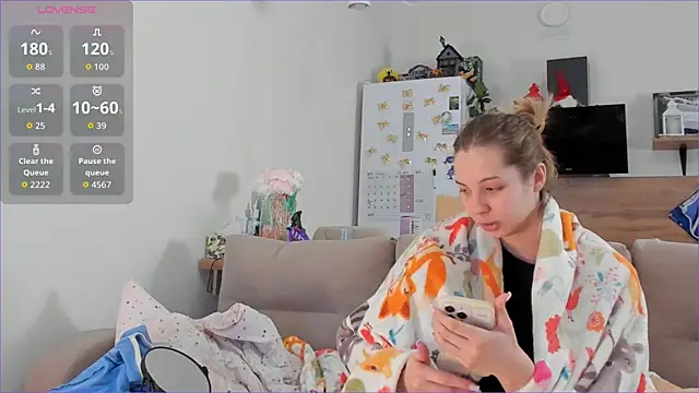 Girl alone home online show from 02-19-26, 03:57