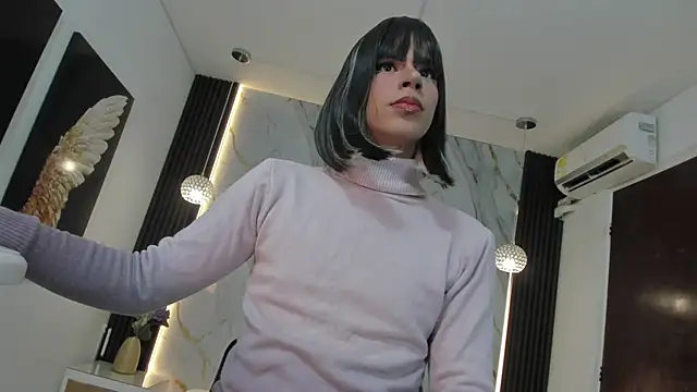 Snapshot of Tiff_Valentine chatting on 01-25-25, 04:45 Tiff Valentine online show from 01-25-25, 04:45