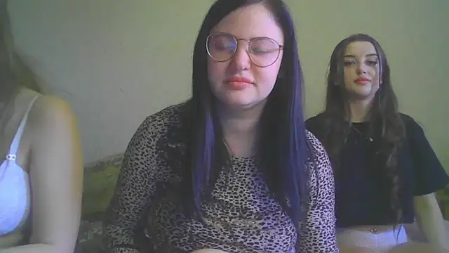 German Eva online show from 03-10-25, 01:54