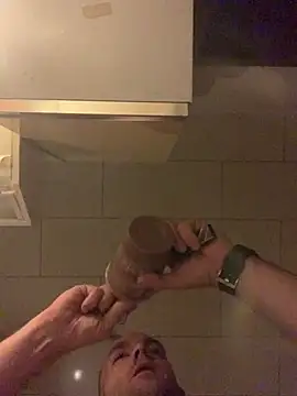 Snapshot of Bigtoyaddict chatting on 01-02-25, 07:12 Bigtoyaddict online show from 01-02-25, 07:12