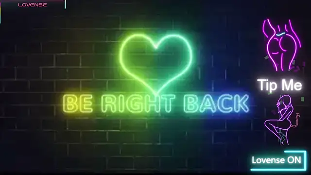 Snapshot of MrAndMrsCrook chatting on 01-11-26, 03:06 MrAndMrsCrook online show from 01-11-26, 03:06