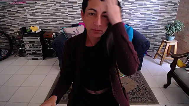VioletaGomezCo online show from 05-18-26, 01:17