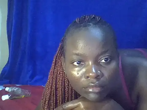 Snapshot of sweet_love00 chatting on 10-10-25, 02:05 sweet love00 online show from 10-10-25, 02:05