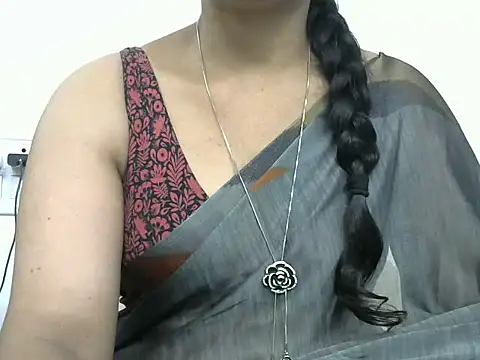 rashmika reddy online show from 09-26-25, 05:33