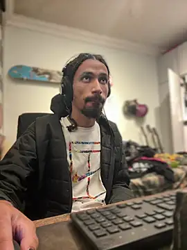 Snapshot of hotcamboy420 chatting on 01-15-25, 05:08 hotcamboy420 online show from 01-15-25, 05:08