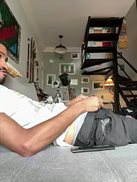 Snapshot of hotcamboy420 chatting on 01-28-25, 06:07 hotcamboy420 online show from 01-28-25, 06:07