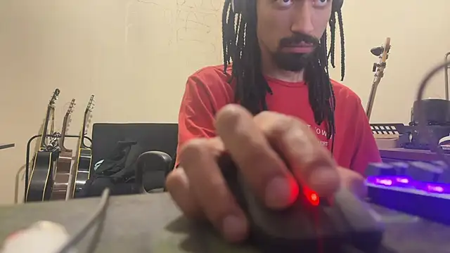 Snapshot of hotcamboy420 chatting on 10-31-25, 06:25 hotcamboy420 online show from 10-31-25, 06:25