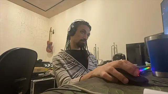 Snapshot of hotcamboy420 chatting on 11-04-25, 06:23 hotcamboy420 online show from 11-04-25, 06:23