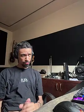 Snapshot of hotcamboy420 chatting on 12-02-25, 04:57 hotcamboy420 online show from 12-02-25, 04:57