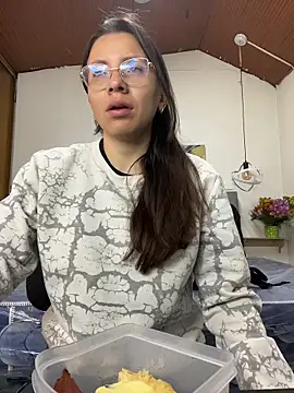 karlamorris  online show from 02-04-26, 01:28