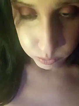 Snapshot of youka_tr chatting on 12-20-25, 06:15 youka tr online show from 12-20-25, 06:15