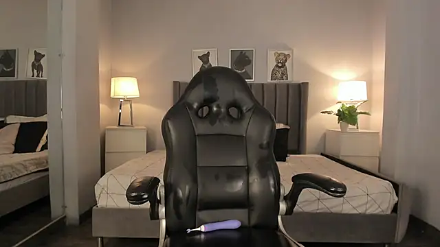 renee shelby  online show from 03-12-25, 01:03