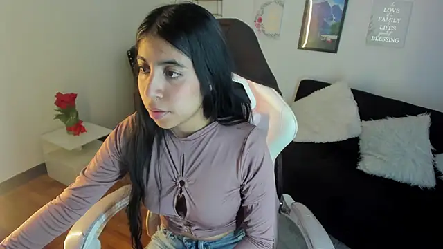 lunitaa18 online show from 09-24-25, 08:34