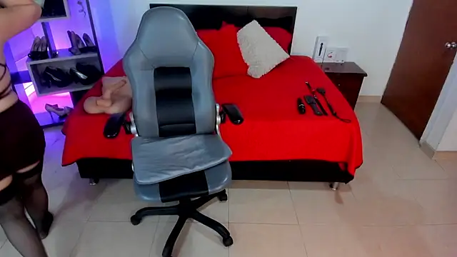 Veronica Jacobss online show from 03-08-25, 09:51